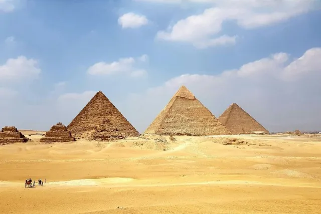 رحلة القاهرة — الأهرامات وأبو الهول والمتحف — 2